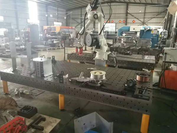 為江蘇客戶提供的自動焊接機械裝備